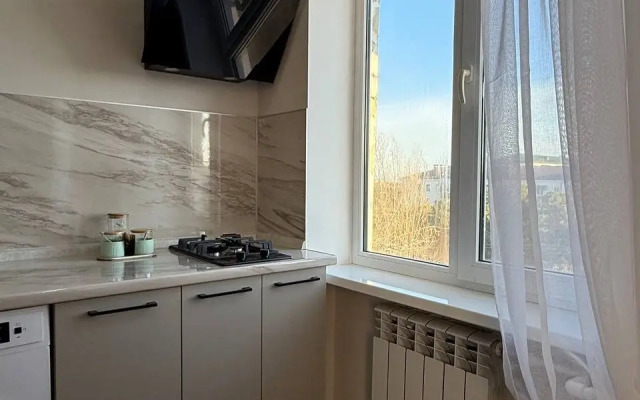 Uyutnoye Gnezdyshko Na Ordzhonikidze Apartments