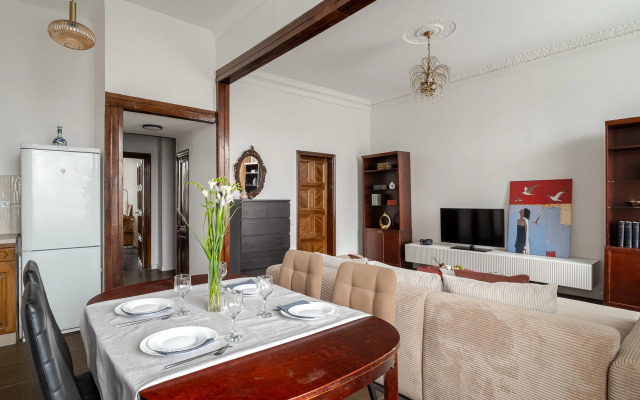 Апартаменты Кварт-Отель, Бережковская Набережная 12