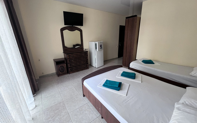 Hristaki Guest House