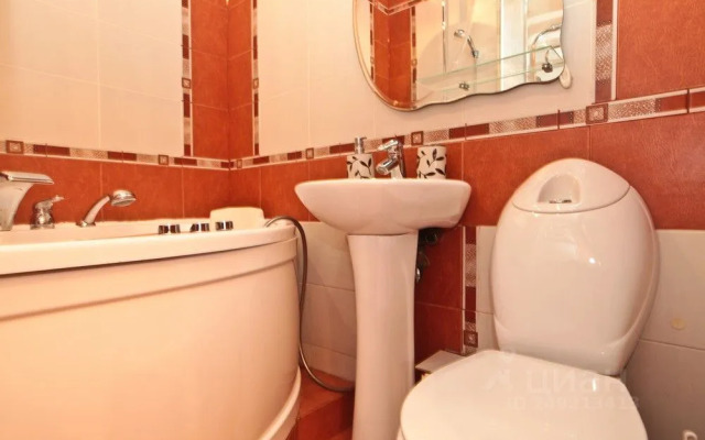 Апартаменты Кварт-Отель Бережковская набережная 8 1 1