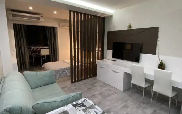 Na Nesebrskoy, 14 Apartments