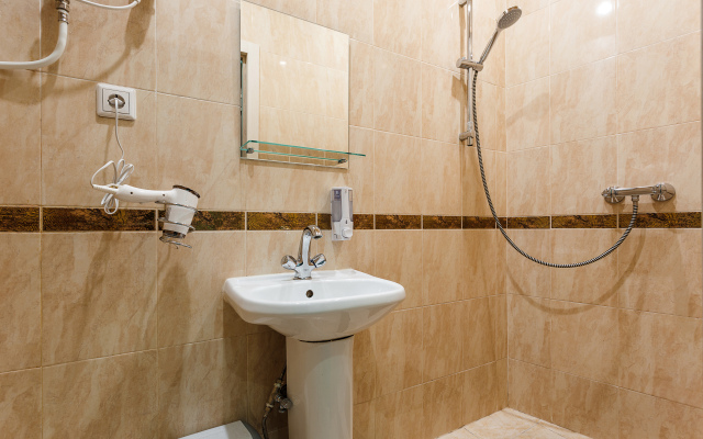 Dva Medvedya Hostel
