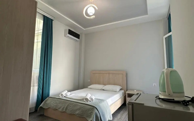 Guesthouse 99, Guest House