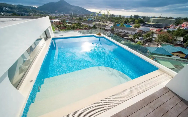 Milaya s Basseynom Ryadom s Morem Flat