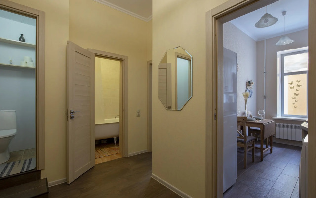 Gorod Rek Na Bolshom Kazachyem Pereulke Flat