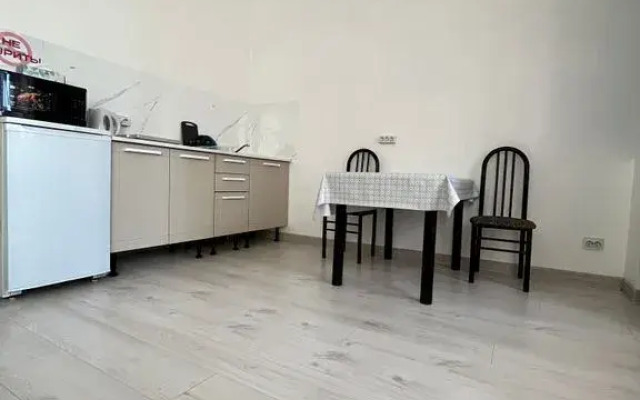 Na Ulitse Sakhyyanovoy 23 Flat
