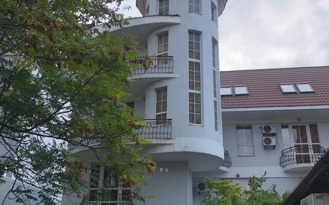 Mister Iks Hotel