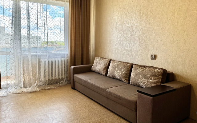 Gostepriimnaya Kvartira s Obshirnym Vidom na Gorod Flat