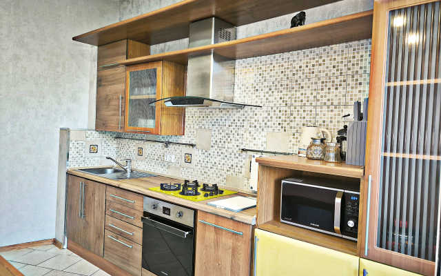 Tsentr Legendarny Dom Pod Shpilem | Ogromnaya Tryoshka Apartments