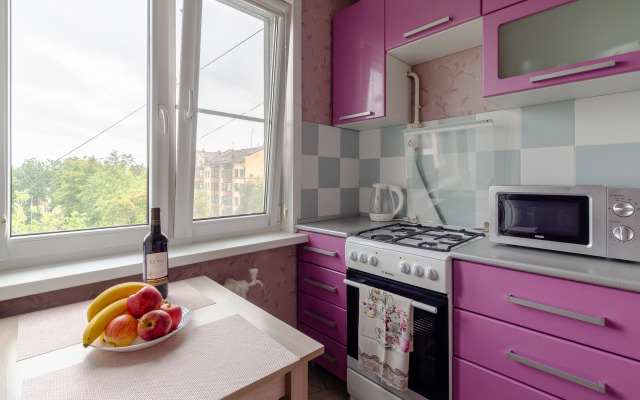 Na Maksima Gorykogo 25 Flat