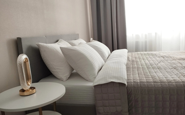 Квартира IRent Золотая Птица у Лада Арена