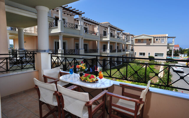 Апарт-отель Thinalos Apartments, Corfu