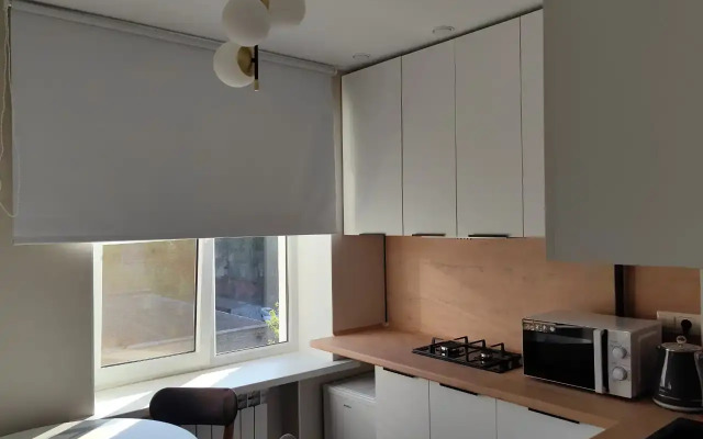 Dvukhkomnatnaya ryadom s Panoramoy Stalingradskoy bitvy, naberezhnaya Flat