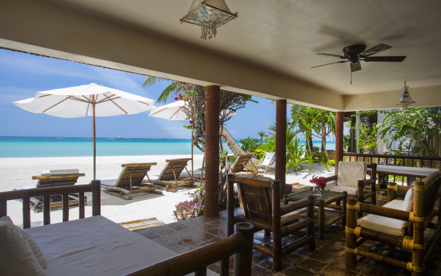 Вилла Robinson Beach House Boracay