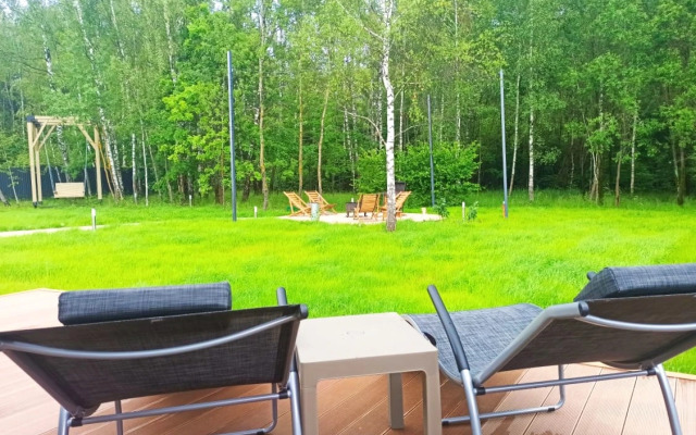 Dubldom U Lesa Private house