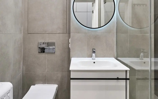 Квартира Уютная студия возле метро и пруда