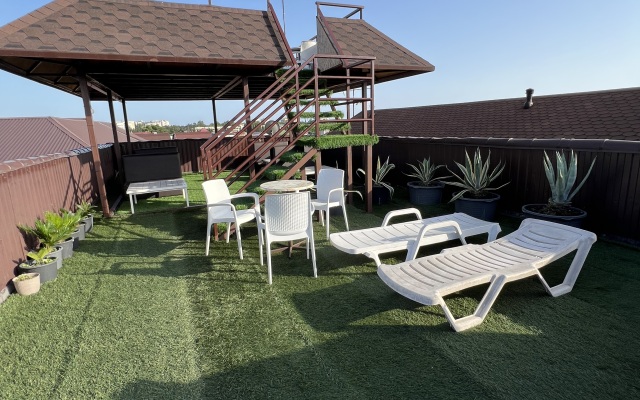 Akula Guest House