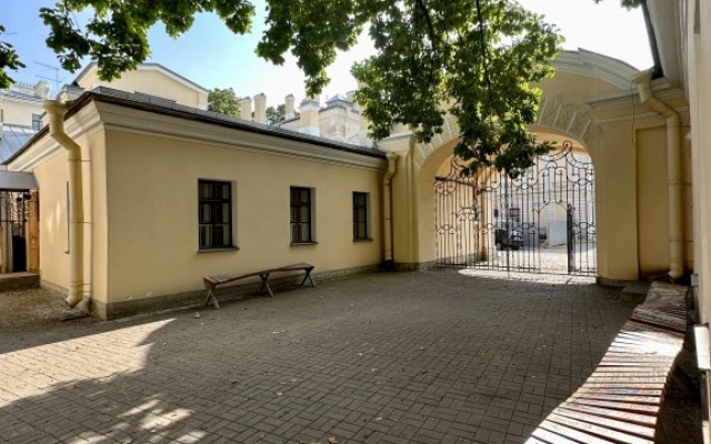LITEINY  Royal Apartments