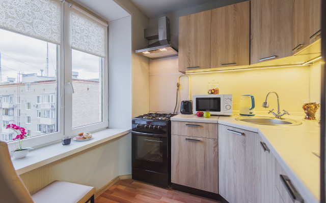 GM ryadom s Ekspocentrom i Belym domom Apartments