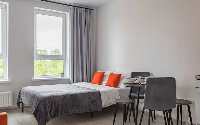 Stilnaya studiya na beregu Oki Flat