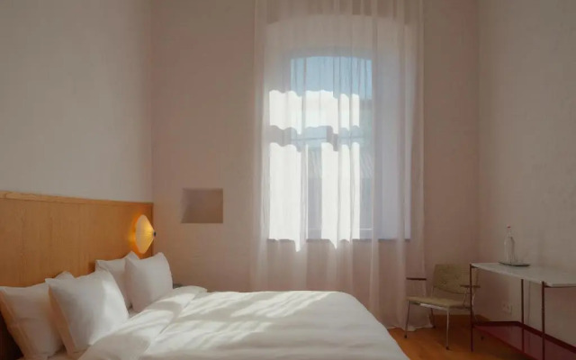 Hotel Bellhop Tbilisi