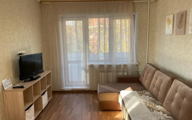 Квартира на 50 лет Октября, 23