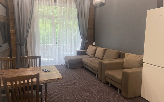V Glk Solnechnaya Dolina Na 5 Chel Apartments