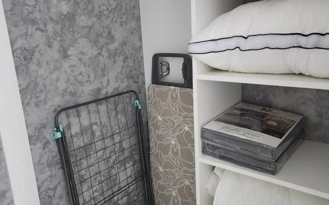 Na Tikhoretskoy Flat