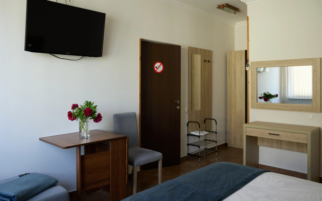 Vanatur Guest house