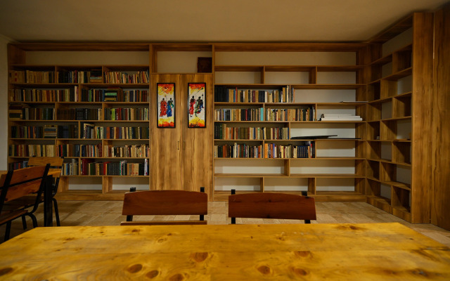 Areni Wine Art Hotel