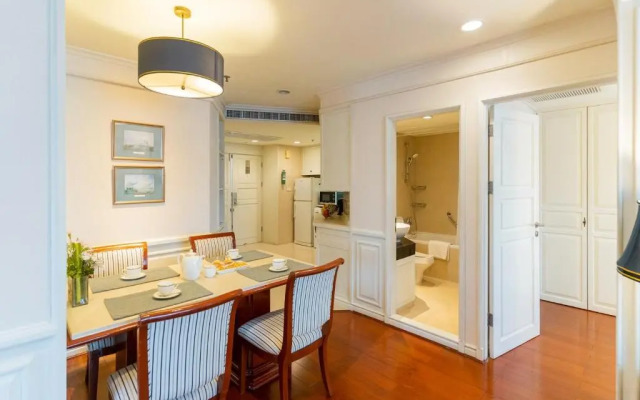 Отель Centre Point Hotel Sukhumvit 10