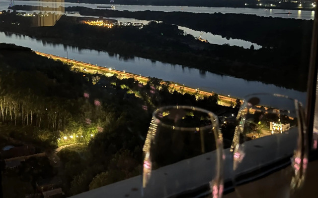S prekrasnym vidom na Volgu Flat