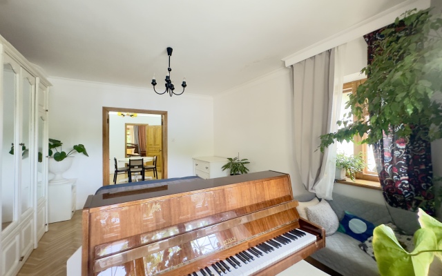 U Kitayskoy Besedki Guest House