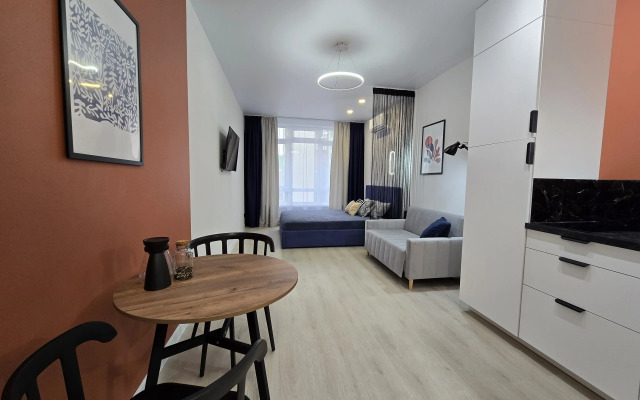 Kemkomfort Pr-T Molodezhny 19b Apartments