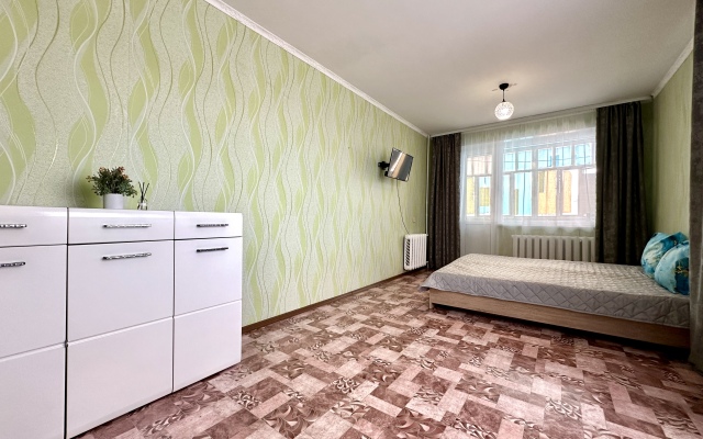 naprotiv TTS Zhemchuzhina Sibiri Apartments