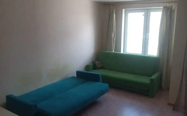 Na Prosvescheniya, 5 Flat