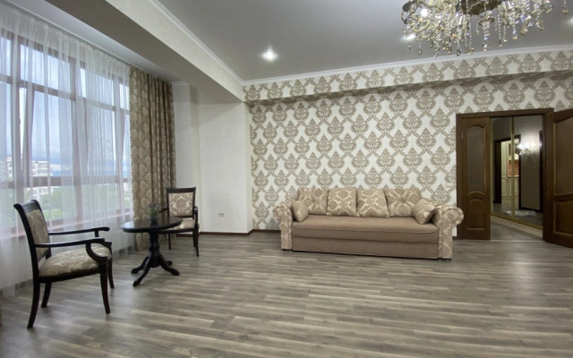 Апартаменты Le Majestic Lux возле Парка by Sutki26 2