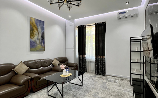 Apartamenty V Tsentre Tashkenta Flat
