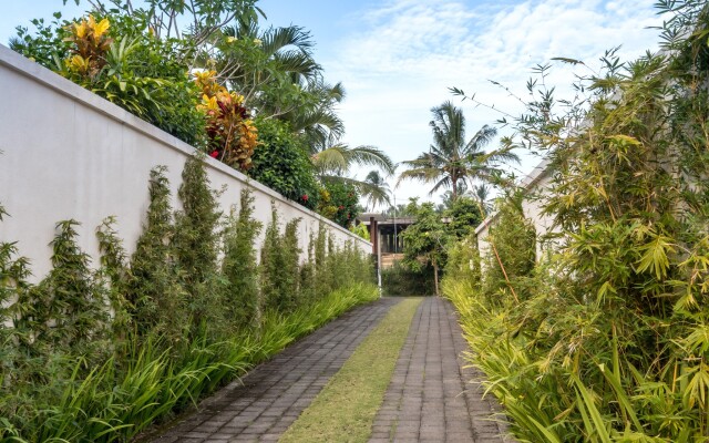 Вилла Candi Kecil Empat