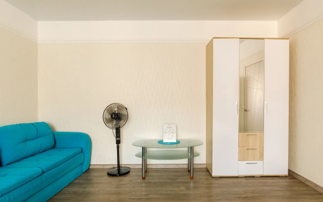 PrezentHaus Na Karla Marksa 171 Flat