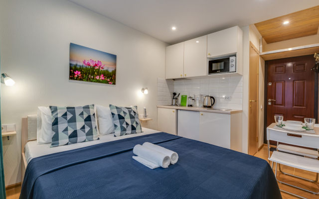 Апартаменты с Видом на Город На Комендантском 28