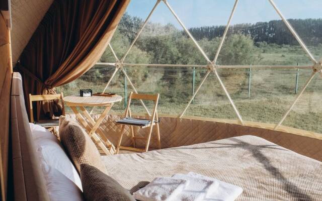 Глэмпинг Поляна