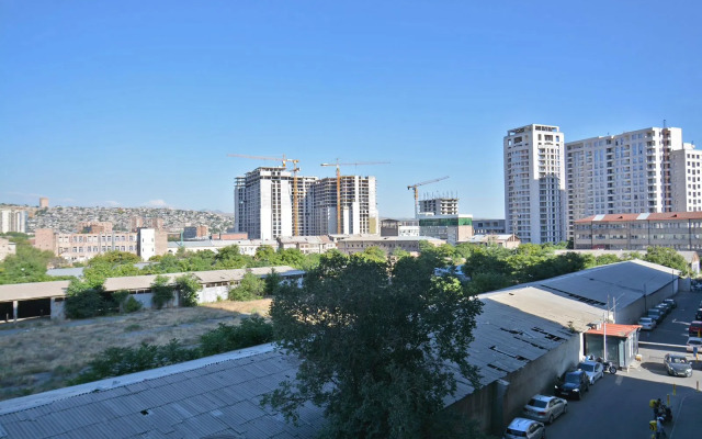 Perte House Apartment's on Argishti 13 Street Apartments