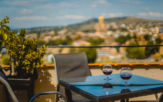 Citadel Narikala Hotel