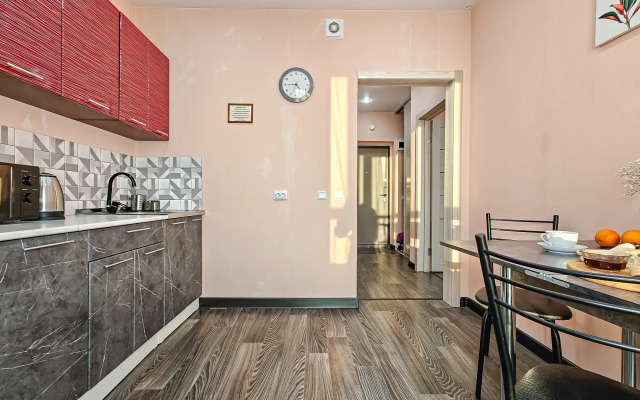 Jet Life V Tsentre U Trts Galereya Flat
