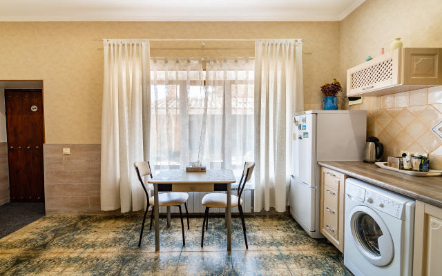Rahil Guest House