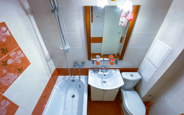 Uyutnaya na Zhmaylova Flat