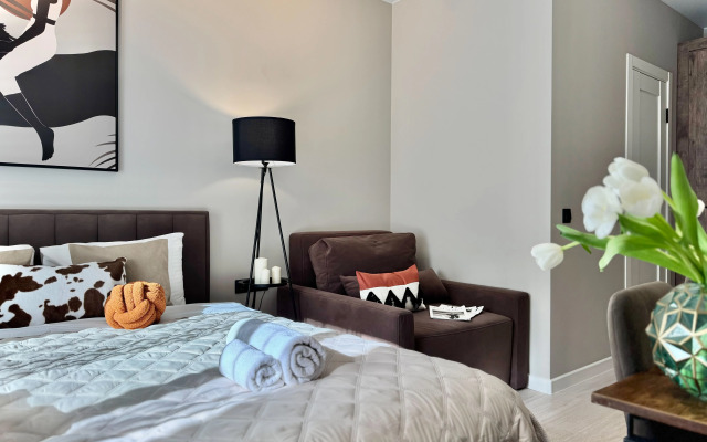 Апартаменты с балконом и видом на сосновый парк рядом с морем