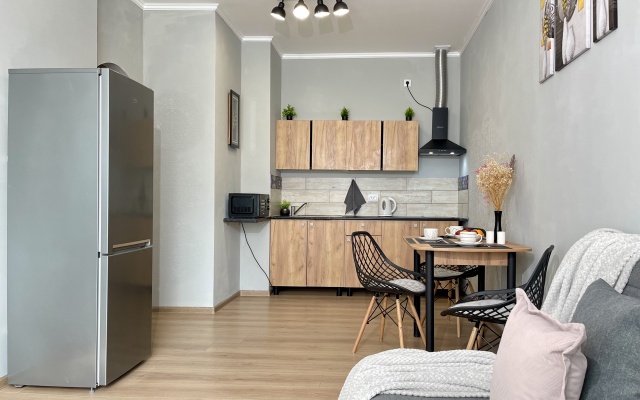 2 Nochi Na Ulitse Shkolnaya 15 Str1 Flat