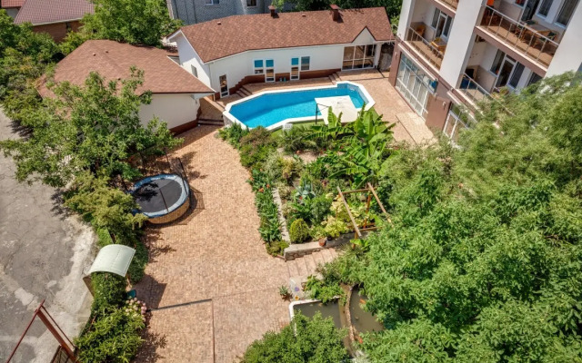Apartments 5 Na Mira